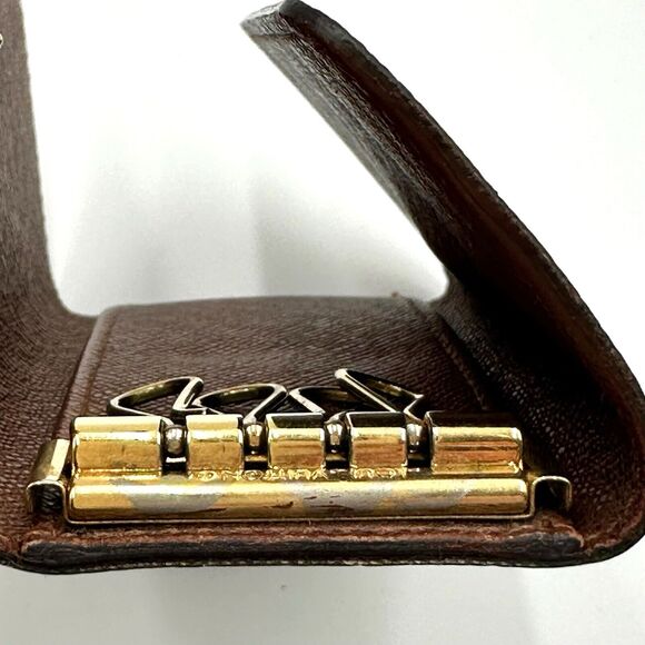 Louis Vuitton Key Holder - pre-owned - Picture 8 of 17